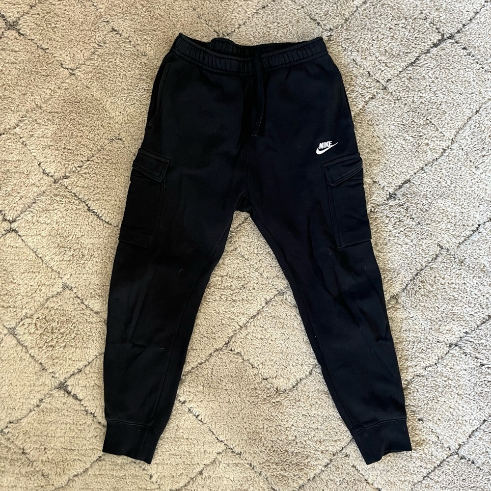 Nike Cargo Joggers